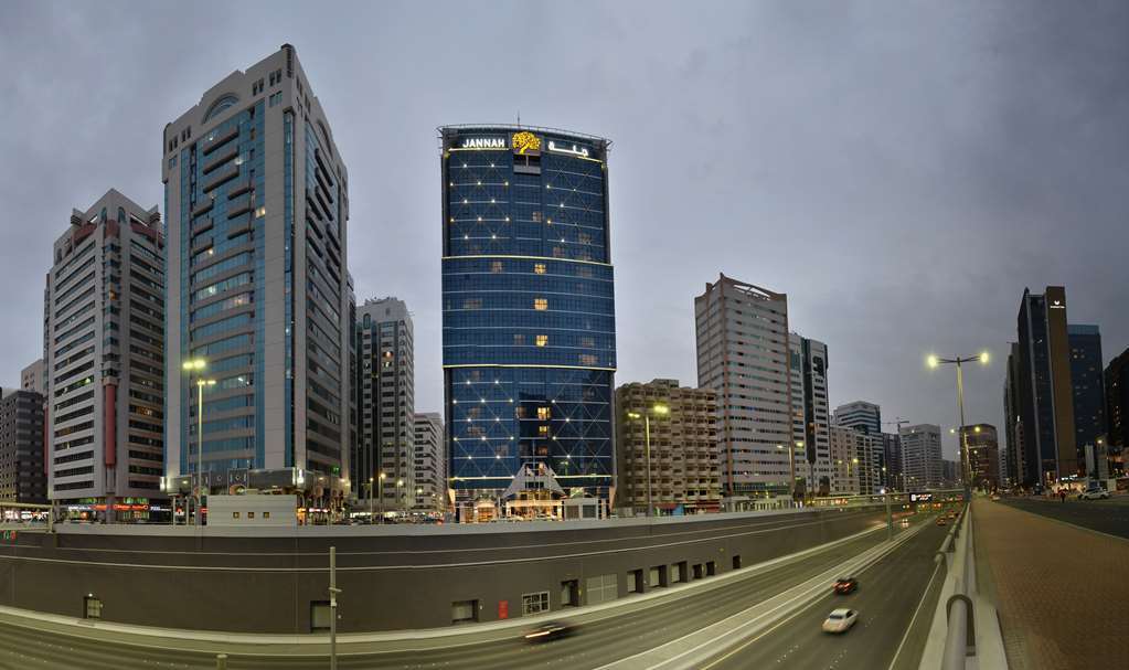 Jannah Burj Al Sarab Hotel Abu Dhabi Bagian luar foto